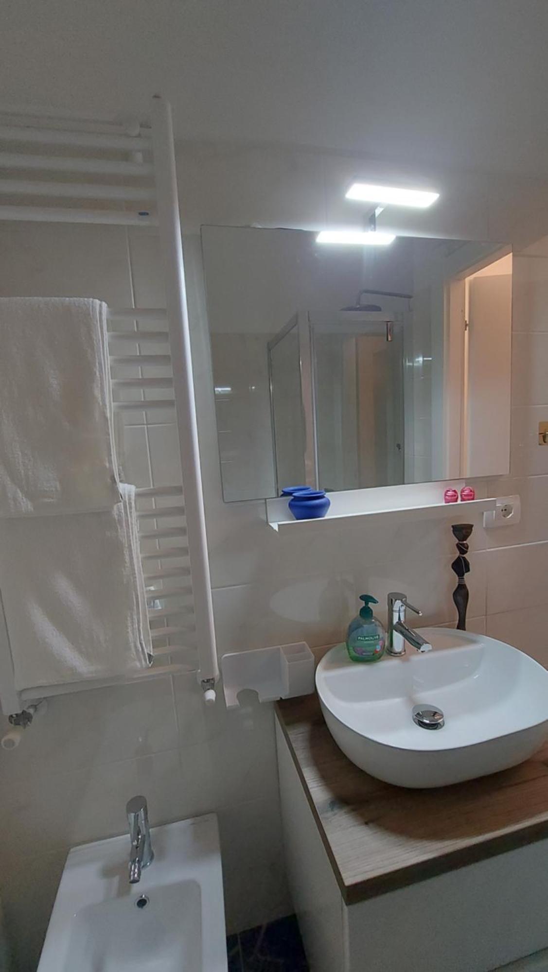 Relax Al Guardastelle - Free Parking & Air Condition - Swimming Pool Additional Pay 拉帕洛 外观 照片