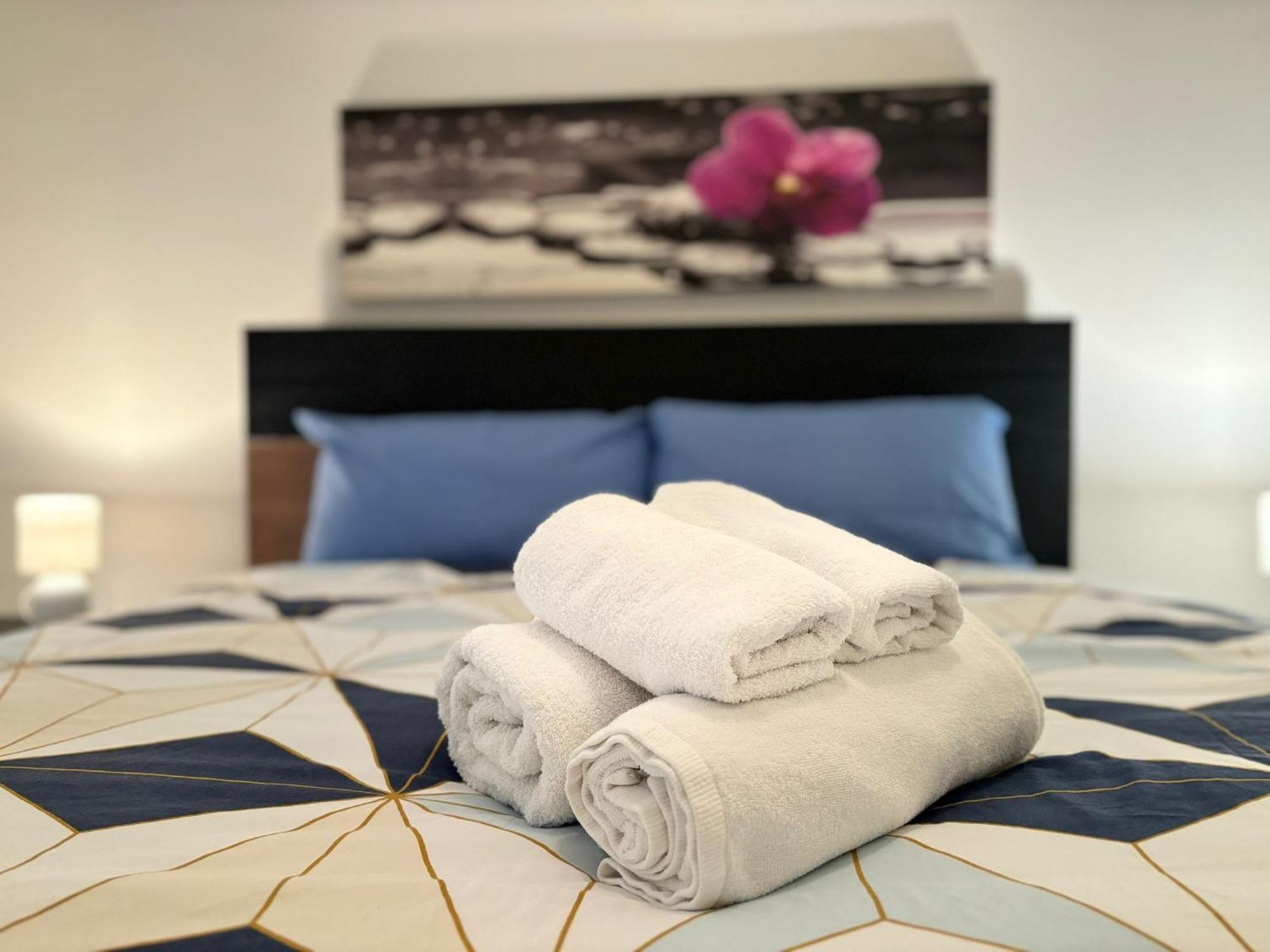 Relax Al Guardastelle - Free Parking & Air Condition - Swimming Pool Additional Pay 拉帕洛 外观 照片